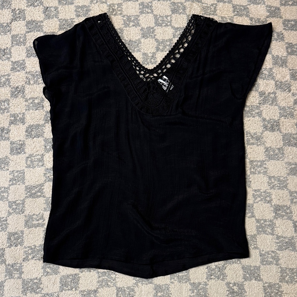 Black Crochet V-Neck Women's Swim Coverup